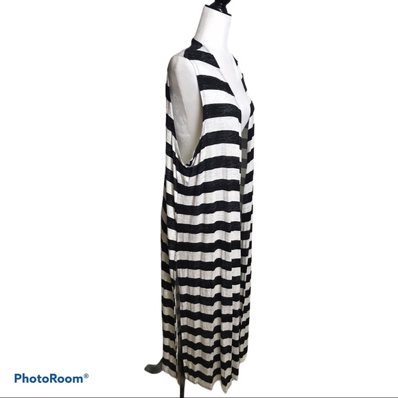 ⛄️CLEARANCE⛄️ 🌟2x HOST PICK🌟 Lularoe duster vest - Picture 2 of 14